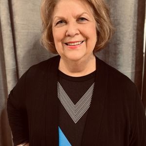 Meet your Posher, Deloris